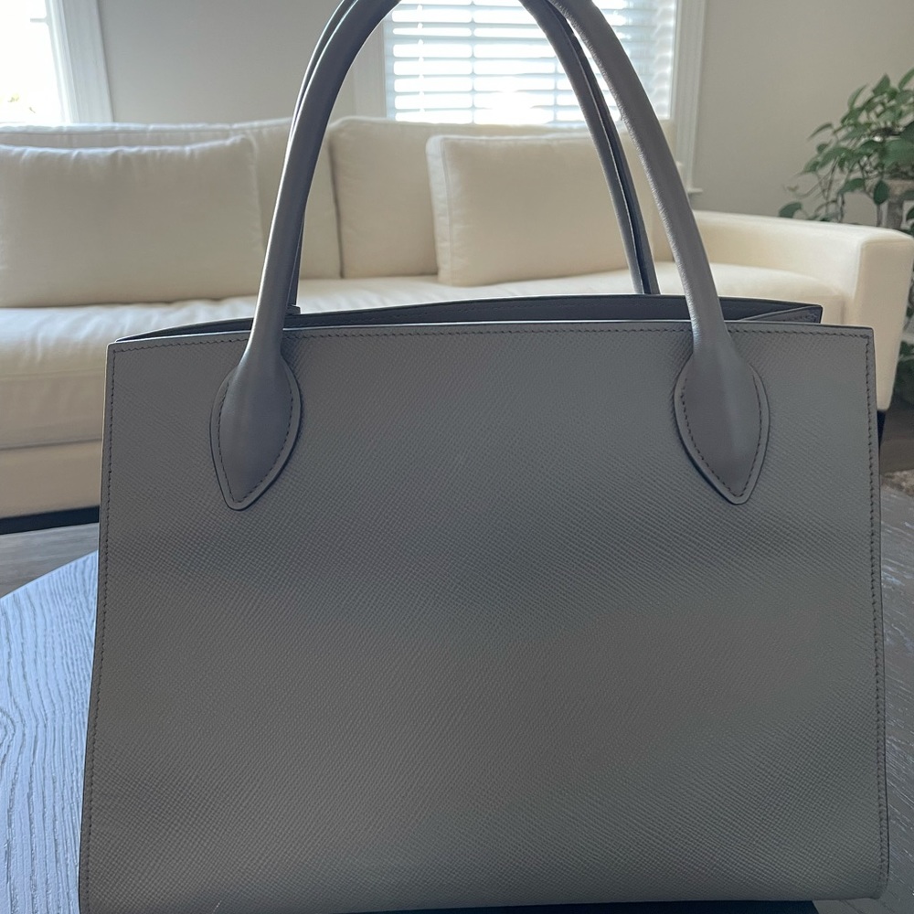 Prada medium Staffiano monochrome bag - Picture 2 of 5